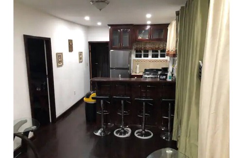 Dangriga House | Zuri Joi’s: 2 BR home w/AC,WiFi, parking @airstrip