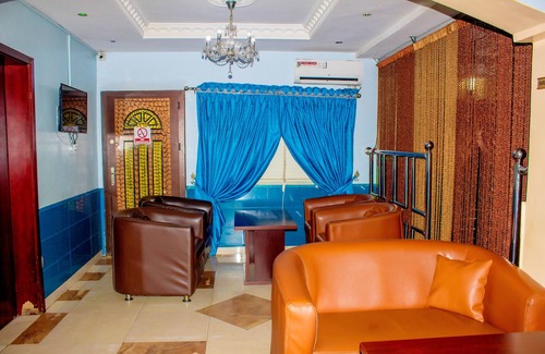 Oshodi-Isolo Hotel | Zurich Lodge