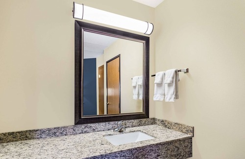 Princeton Hotel | AmericInn by Wyndham Princeton MN