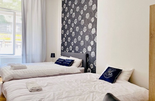 Prague 5 Apartment | Prague Service Apartment - Central Square Location