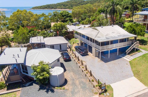 Seventeen Seventy Apartment | Sunset Cabins 1770