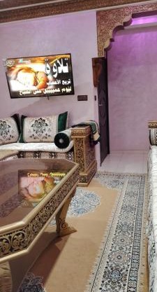 شقة قرب المطارApartement 5min a l'aéroport , only family