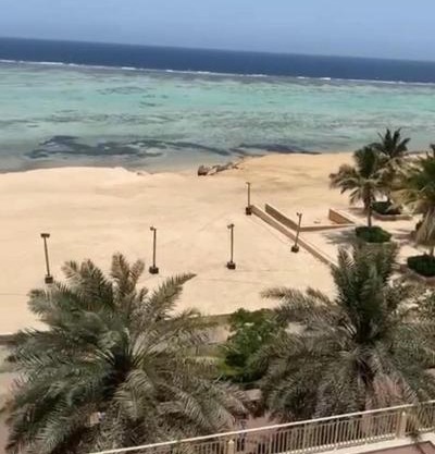 شقة مفروشة باطلالة بحرية ساحرة مخصصة للعوائل فقط