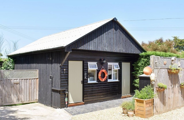 Accommodation Totland Freshwater 
