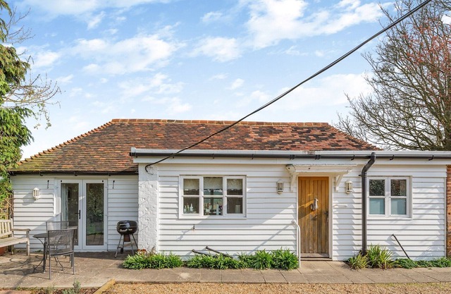 1 bedroom accommodation in Icklesham, Winchelsea