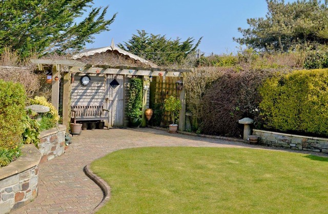 1 bedroom accommodation in Holywell Bay, near Newquay