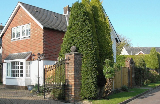 1 bedroom accommodation in Sway, near Lymington