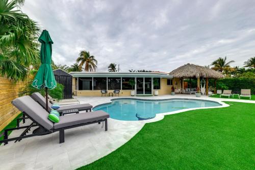 1 Mi to Pompano Beach Vacation Rental with Pool!