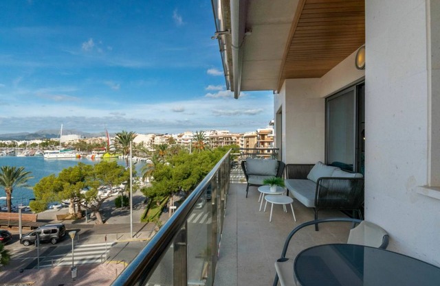 100 m² Apartment ∙ 3 bedrooms ∙ 5 guests