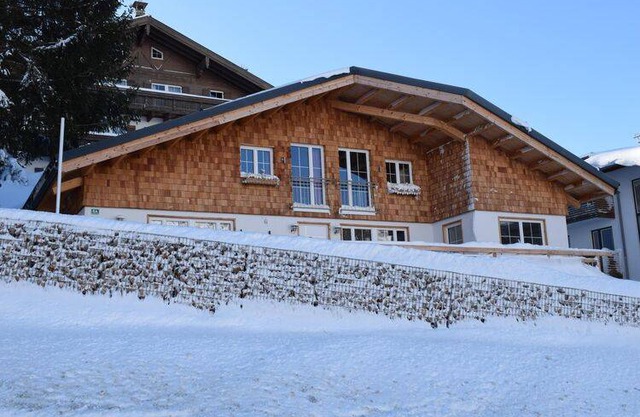 100 m² Apartment ∙ 3 bedrooms ∙ 8 guests