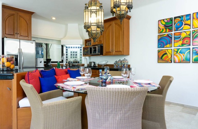 102 m² Condo ∙ 2 bedrooms ∙ 5 guests