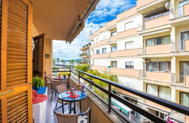 110 m² Apartment ∙ 3 bedrooms ∙ 6 guests