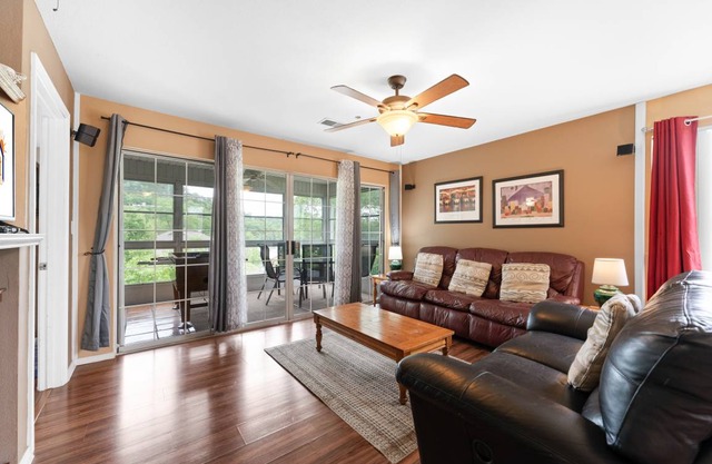 110 m² Condo ∙ 2 bedrooms ∙ 5 guests