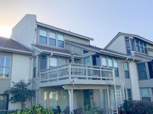 112 Capt John Fripp Villa
