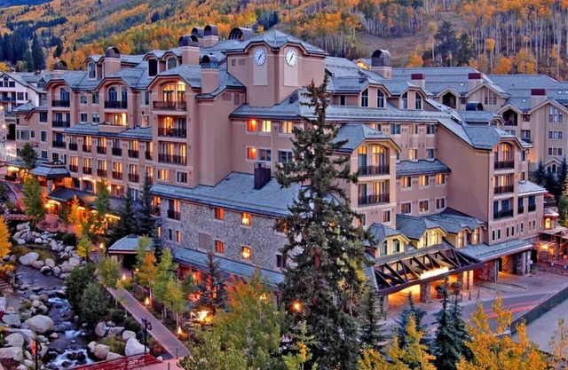 112^ Ski in/out + Ski Valet, 4 Season Pool & Spa!
