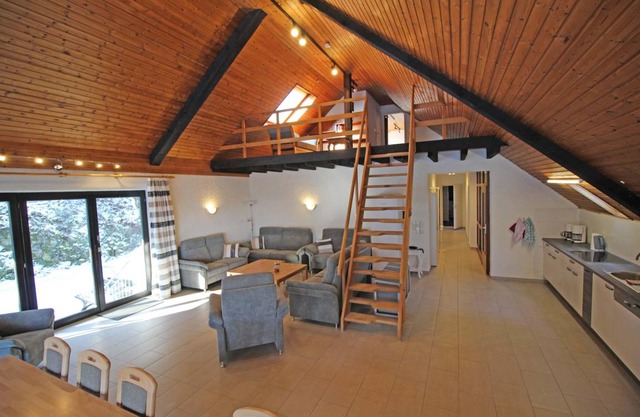 130 m² Apartment ∙ 5 bedrooms ∙ 12 guests