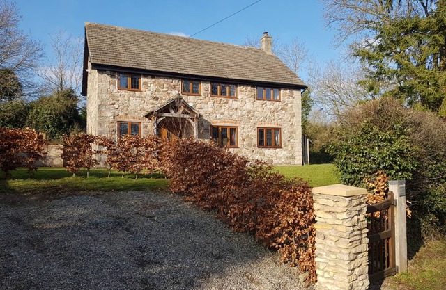 145 m² Cottage ∙ 4 bedrooms ∙ 7 guests