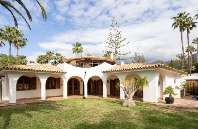 159 m² House ∙ 2 bedrooms ∙ 6 guests