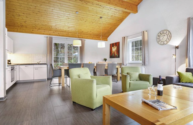 160 m² Bungalow ∙ 5 bedrooms ∙ 10 guests