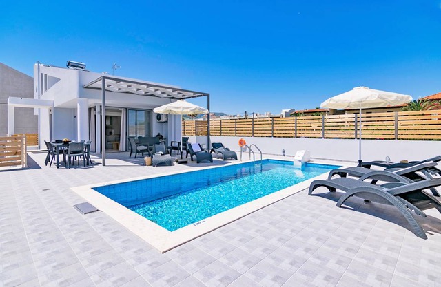 163 m² Villa ∙ 3 bedrooms ∙ 6 guests