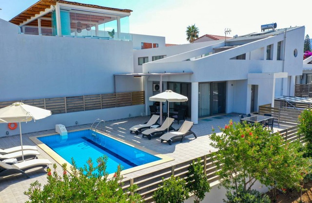 163 m² Villa ∙ 3 bedrooms ∙ 6 guests