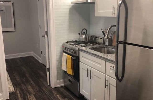 1715 3B · Captivating 2bed Apt./20 min to NYC-Parking Avail.