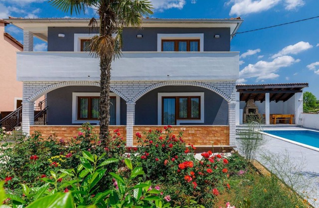 180 m² Accommodation ∙ 4 bedrooms ∙ 8 guests