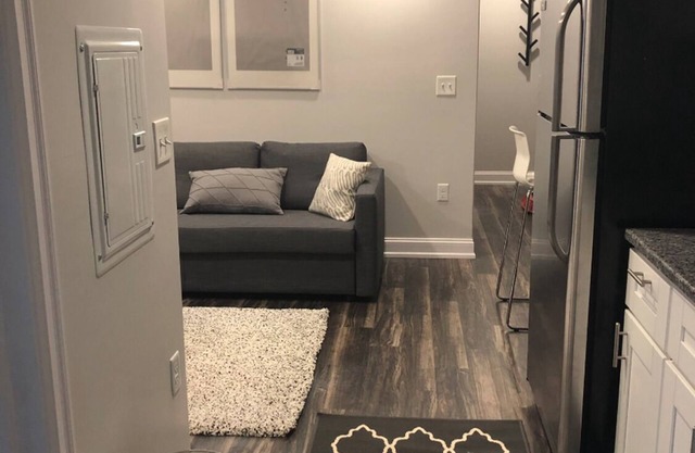1807 4E · Elegant 2bed Apt-20 min to Time Square/Park Avail