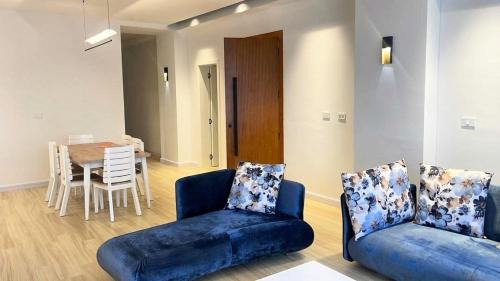 19&G Apt