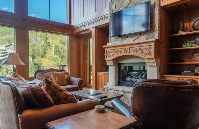 196 m² Condo ∙ 3 bedrooms ∙ 10 guests