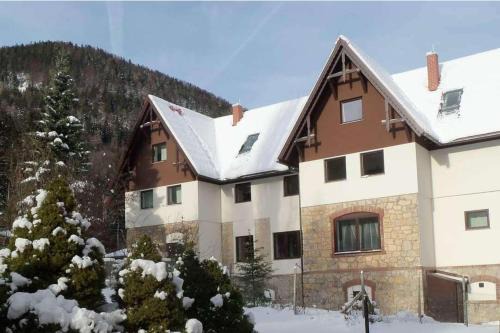 19th Century Villa - Sleeps up to 4 & Free Parking
