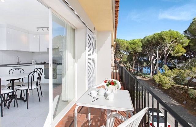 1ANC 15B - Basic 1 bedroom apartment located very close to the beach of Llafranc