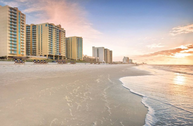 1BD w/Full Kitchen, Jetted Tub, W/D, FREE PARKING, NO RESORT FEES!