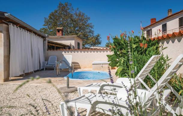 2 bedroom accommodation in Hreljici