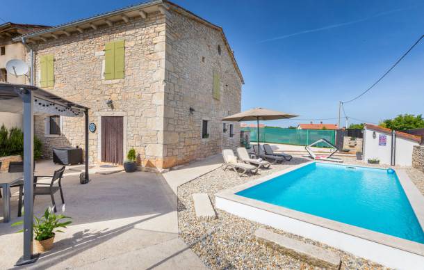2 bedroom accommodation in Svetvincenat