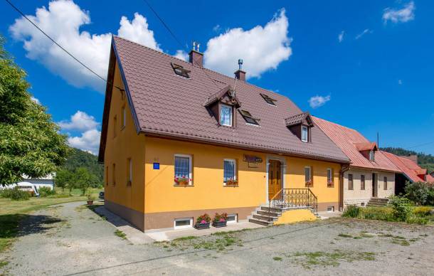 2 bedroom accommodation in Fuzine