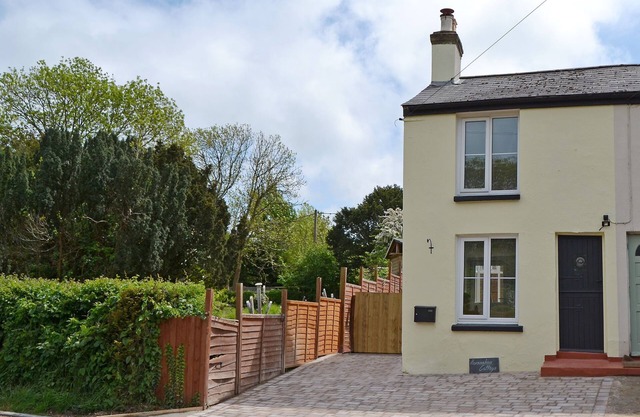 2 bedroom accommodation in Porchfield, near Cowes