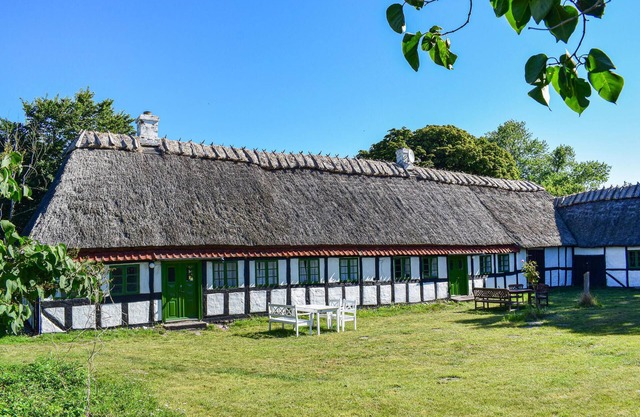 Accommodation 