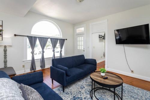 2 Bedroom Near Brewery Parkway 151 Downtown