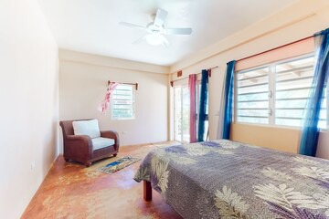 2 bedroom(s) Apartment near Hopkins