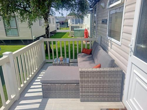 2 Bedroom Static Caravan C3 on quiet park near Talacre and Prestatyn - Pet Friendly