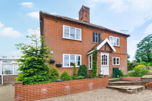 2 Benhall Green