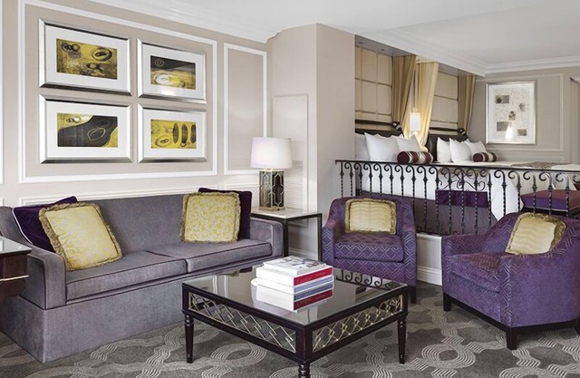 2 Connecting Suites at a 5⭐️ Hotel