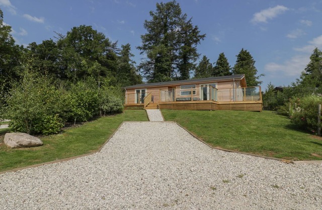2 FARAWAY FIELDS, family friendly, luxury holiday cottage in Dobwalls