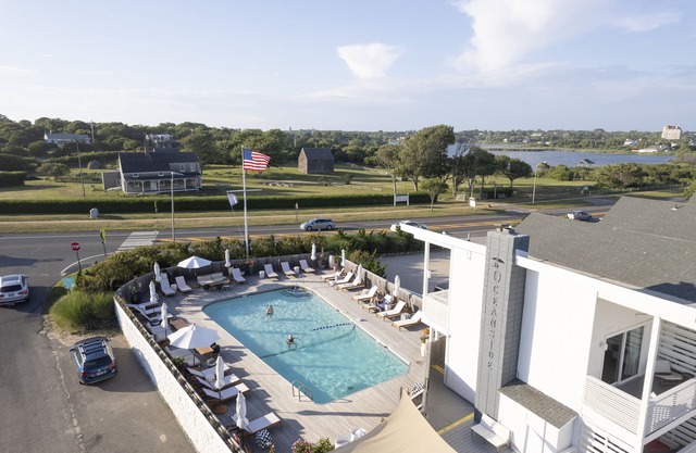 2 Hero Double, Hero Beach Club, Family Friendly, Steps from Fort Pond