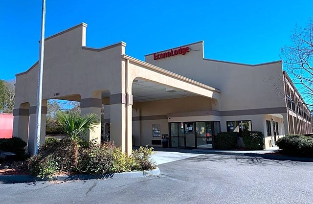 2-Star Hotel ∙ Econo Lodge Dothan