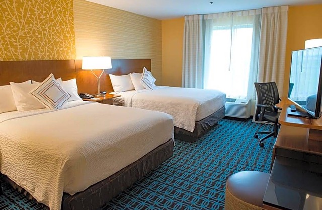 2-Star Hotel ∙ Fairfield Inn & Suites by Marriott Anderson