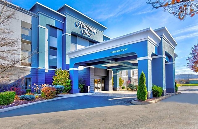 2-Star Hotel ∙ Hampton Inn Cortland