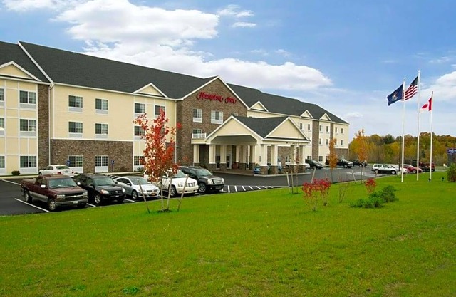 2-Star Hotel ∙ Hampton Inn Bangor
