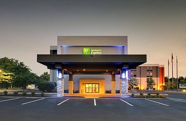 2-Star Hotel ∙ Holiday Inn Express Voorhees/ Mt. Laurel, an IHG Hotel